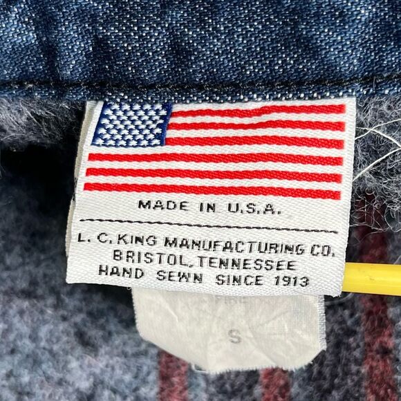 Vintage Pointer Blanket Lined Denim Barn Coat Chore Jacket THRASHED Men Small - Picture 10 of 14